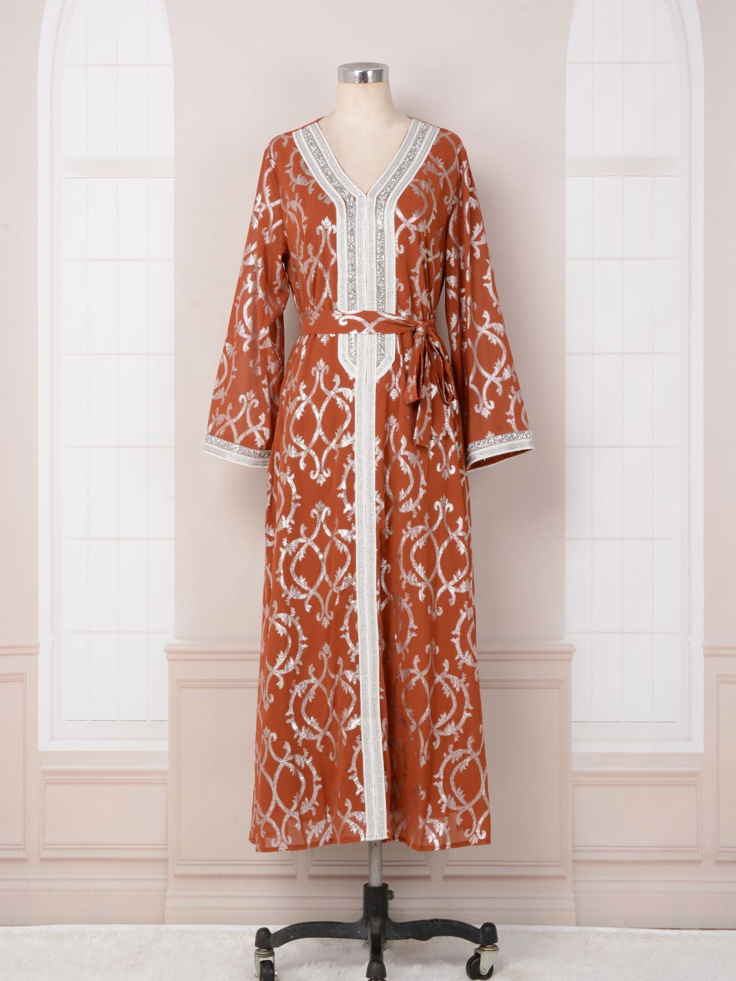 MT103 Middle East New women's robe Arabian clothing new V-neck bronzing long-sleeved Popular trade dress