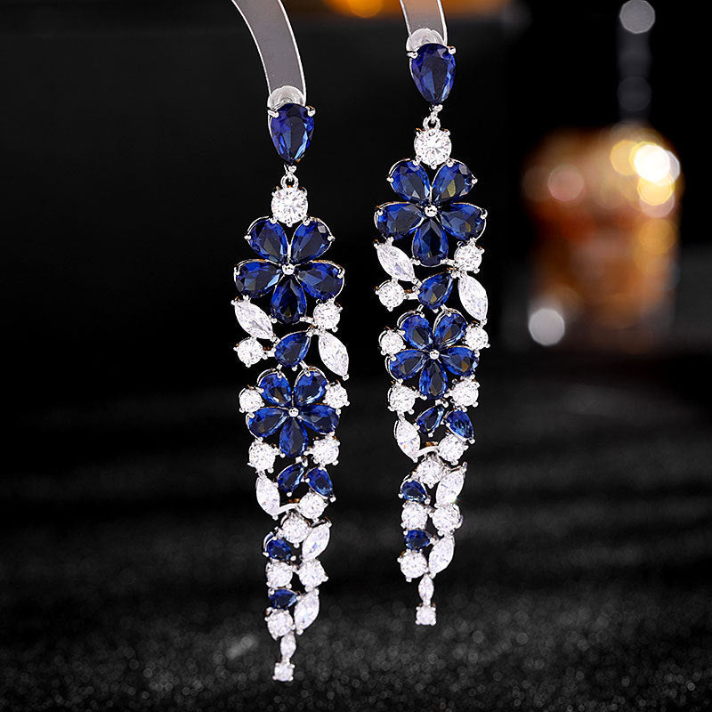 2025 Light luxury and high-end sense exaggerated heavy industry earrings women's dress with modified face, fashionable water drop flower long earrings