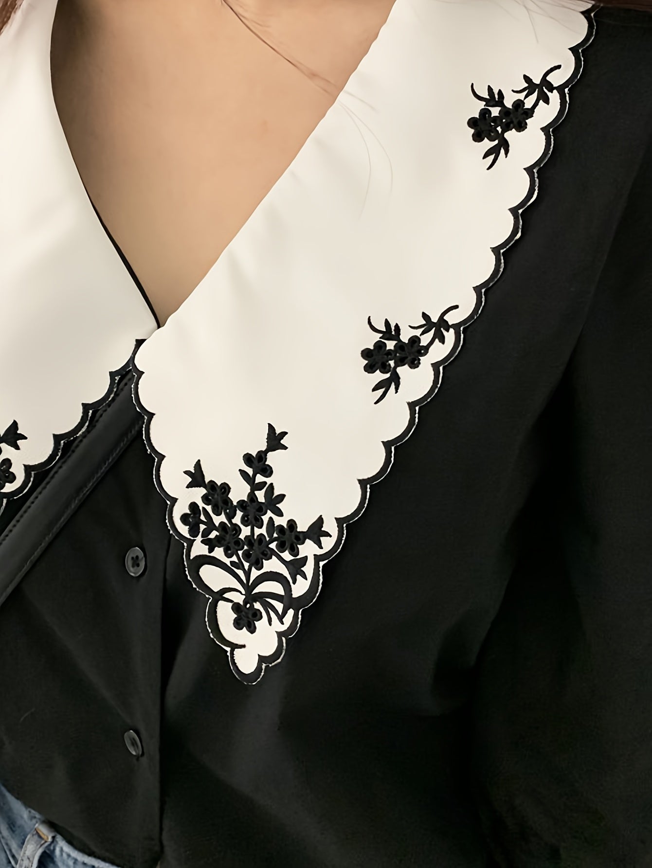 Sixsr Embroidered Peter Pan Collar Blouse, Vintage Half Sleeve Blouse For Spring & Summer, Women's Clothing