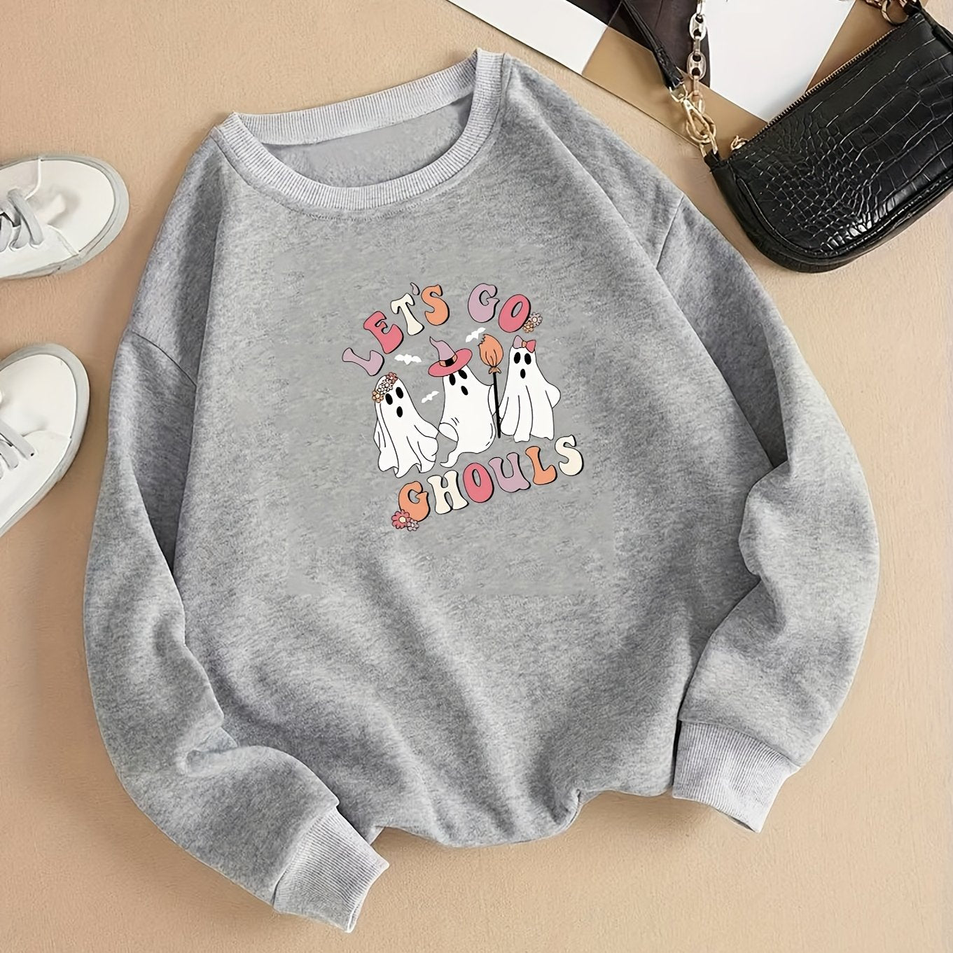 Sixsr Plus Size Halloween Casual Sweatshirt, Women's Plus Cute Ghost & Art Letter Print Long Sleeve Round Neck Sweatshirt