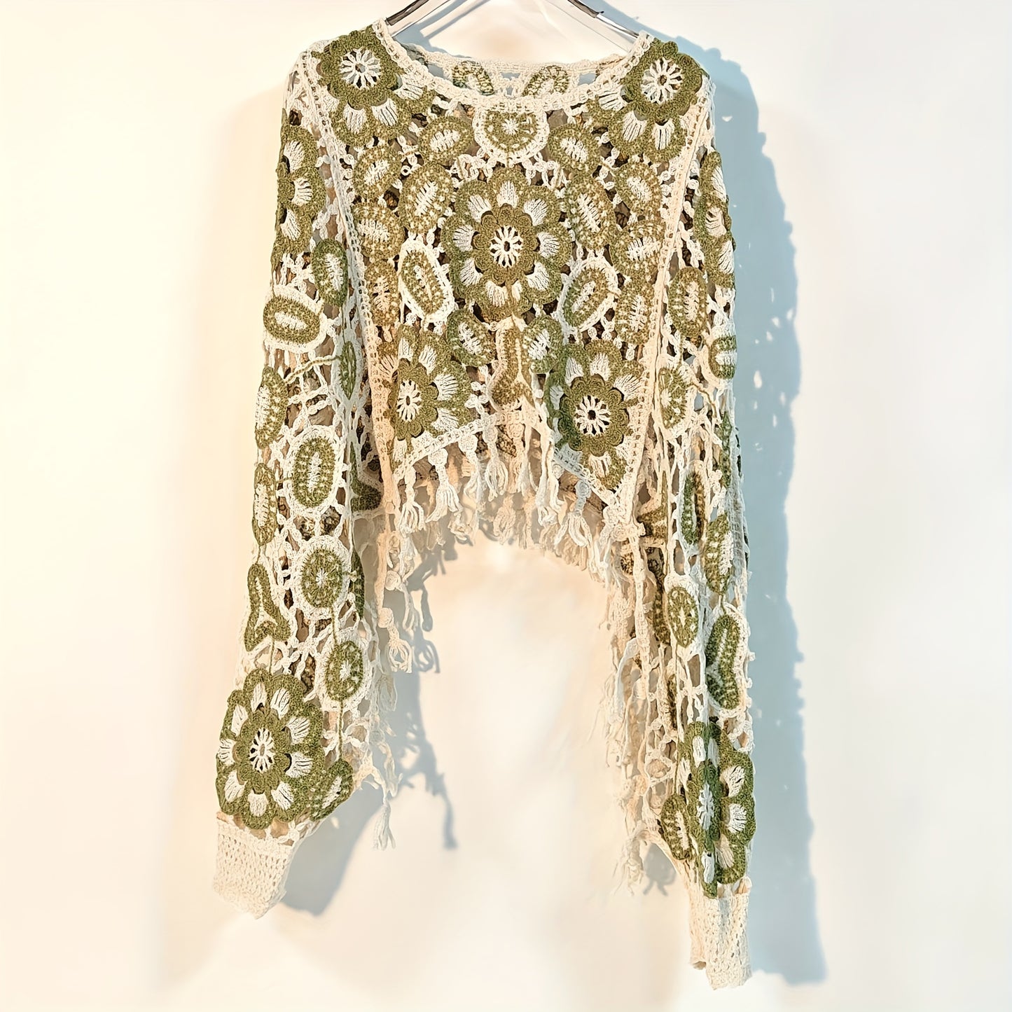 Sixsr Floral Hollow Out Tassel Shawl Elegant Long-sleeved Pullover Shawl Casual Daily Travel Versatile Coat