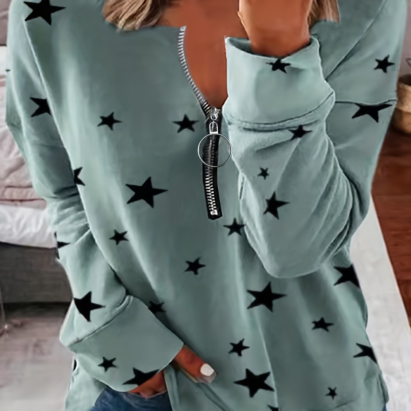 Sixsr Plus Size Casual Top, Women's Plus Star Print Zip Up Long Sleeve Round Neck Slight Stretch Top