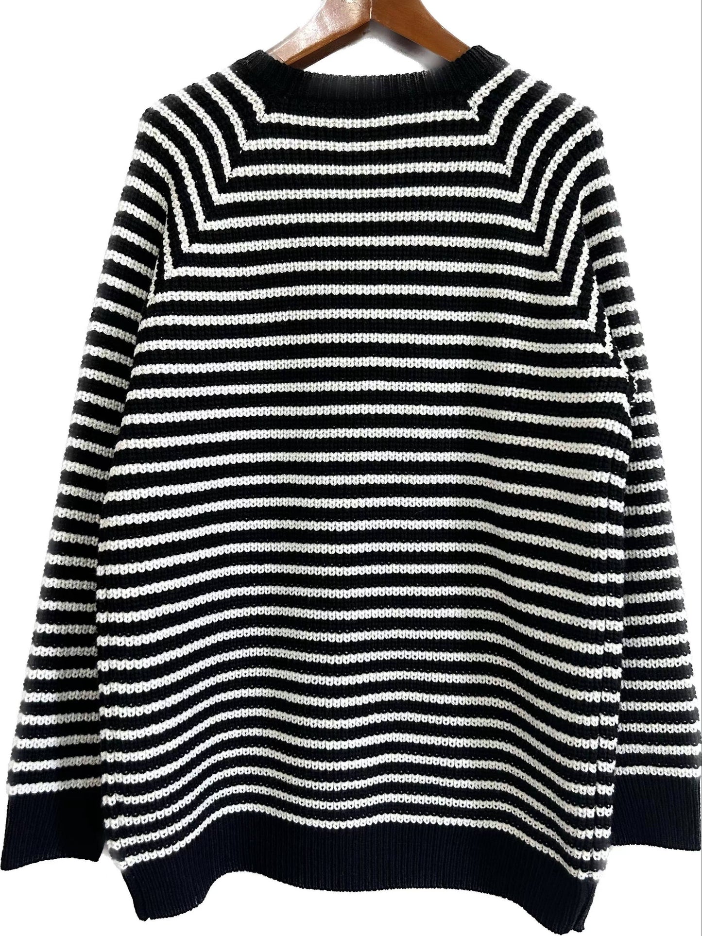 Sixsr Men's Stylish Stripe Pattern Knitted Pullover, Casual Breathable Long Sleeve Crew Neck Top For City Walk Street Hanging Outdoor Activities