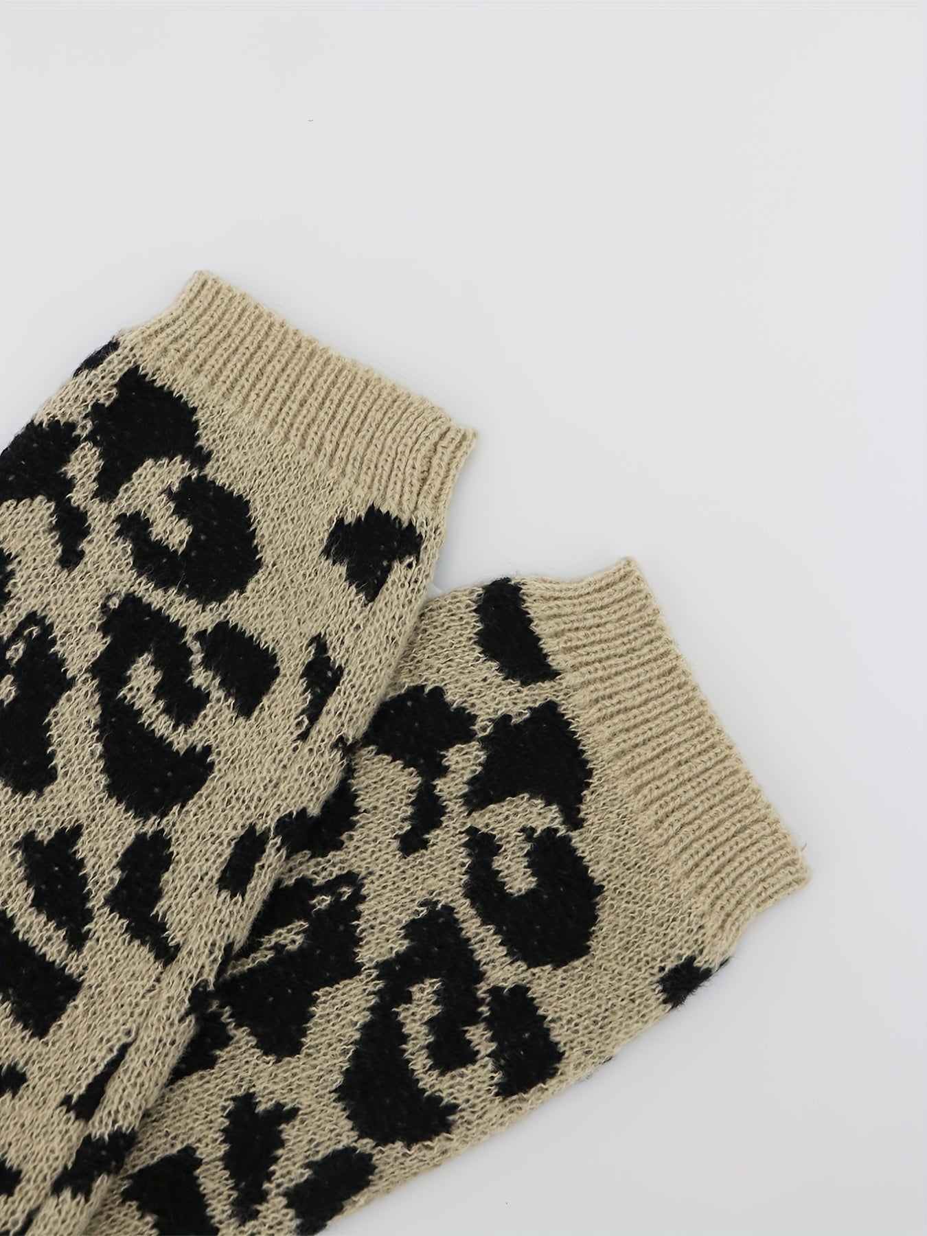 Sixsr Plus Size Casual Cardigan, Women's Plus Leopard Print Long Sleeve Open Front Medium Stretch Sweater Cardigan With Pockets