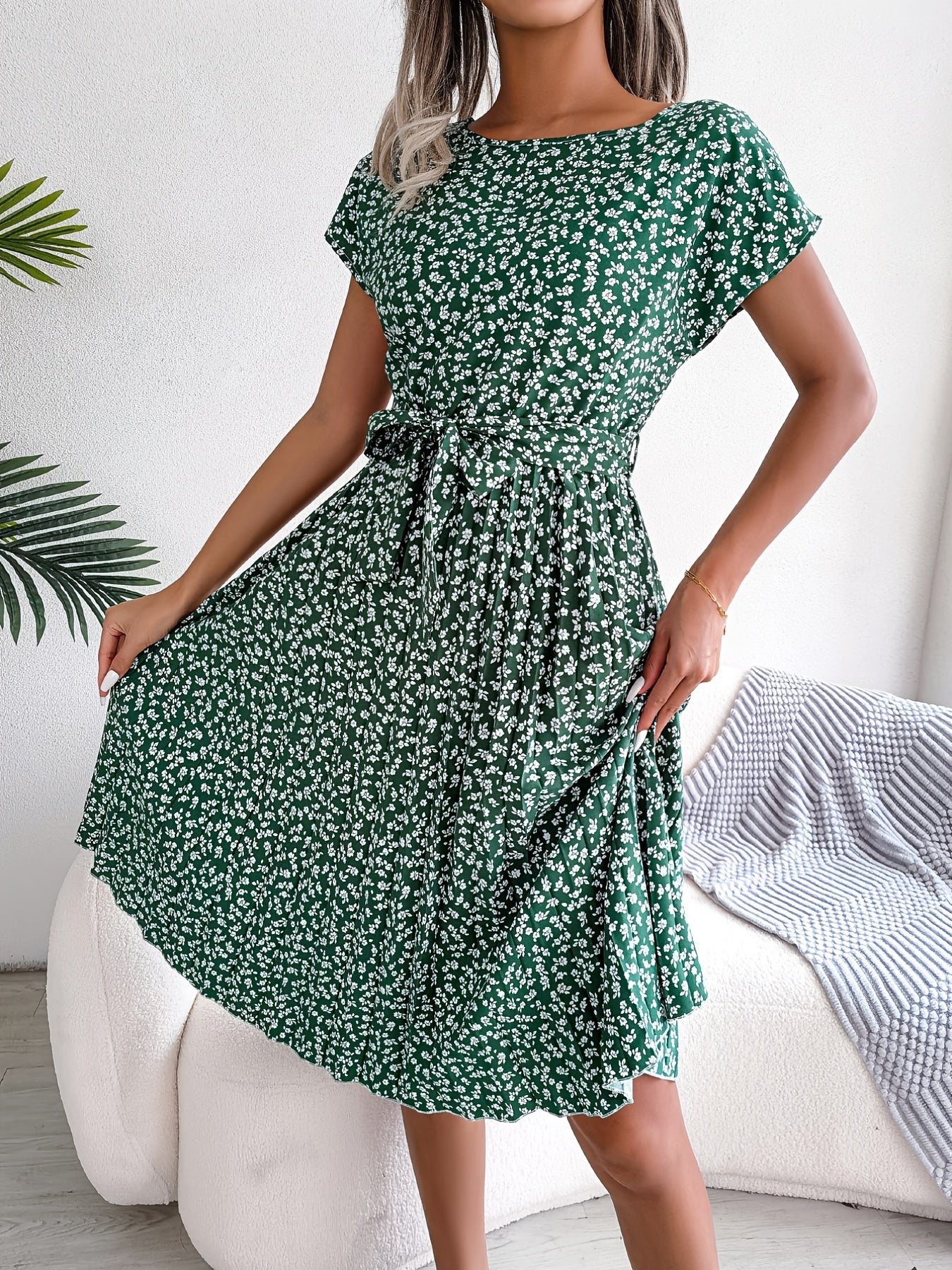 Sixsr Stylish Floral Print Belted Dress, Crew Neck Short Sleeve Dress, Casual Every Day Dress, Women's Clothing