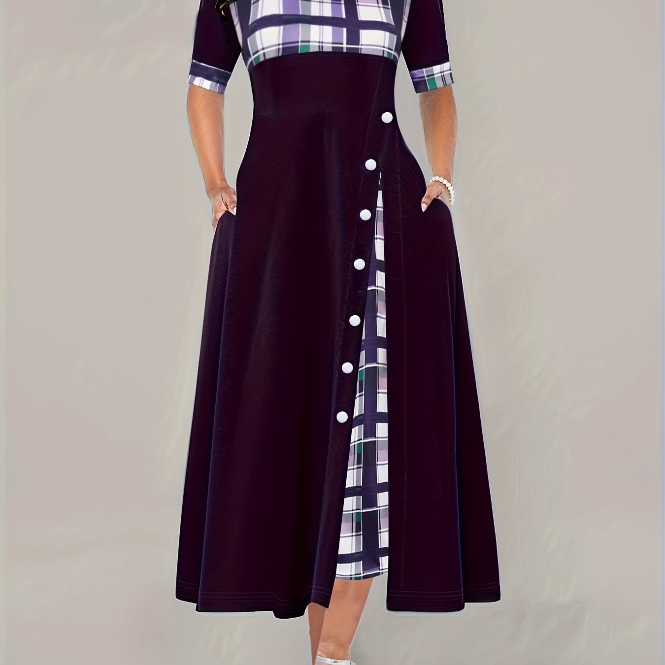 Sixsr Plus Size Casual Dress, Women's Plus Plaid Print Button Decor Short Sleeve Dress With Pockets