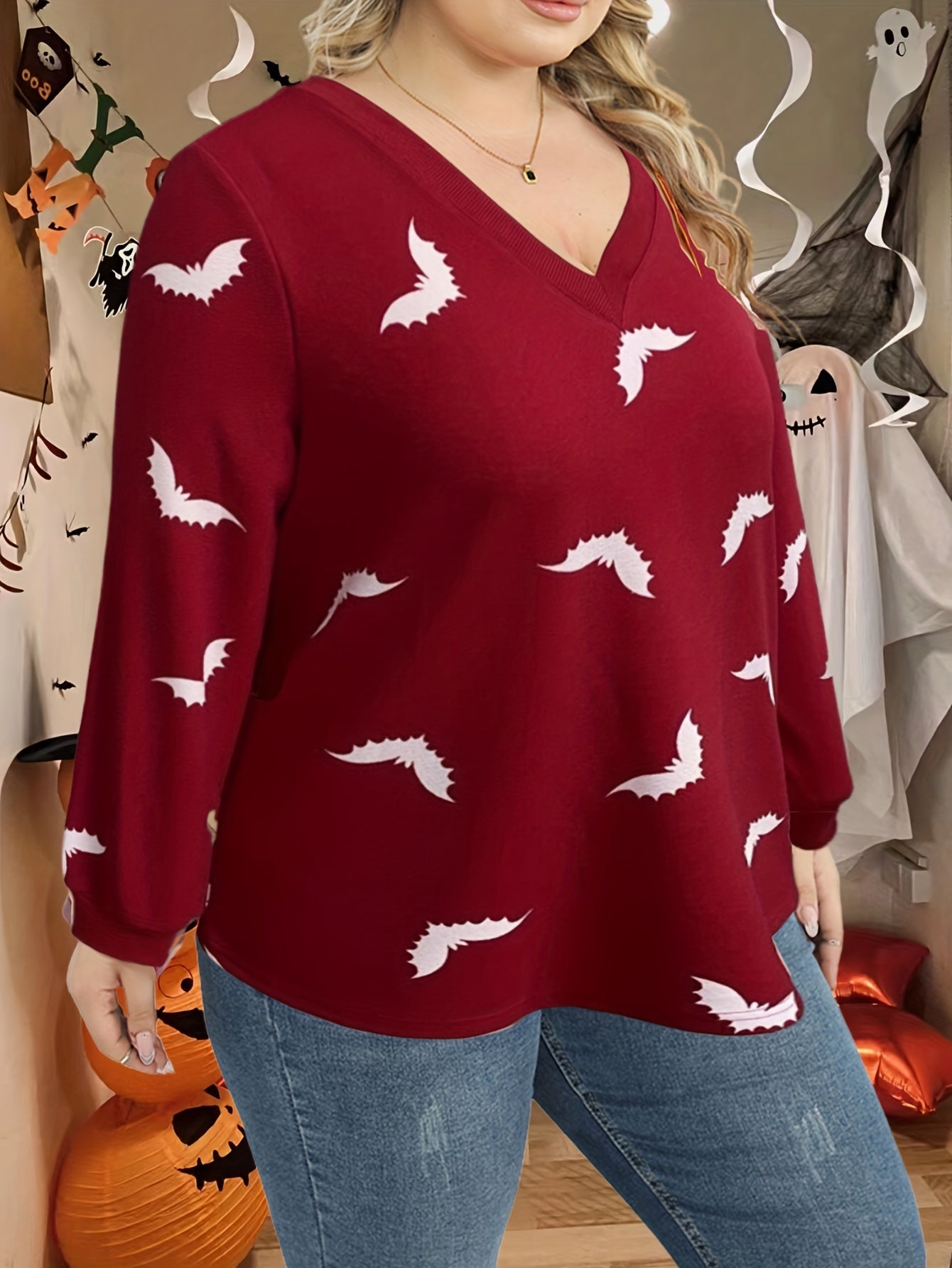 Sixsr Plus Size Halloween Casual Sweatshirt, Women's Plus Bat Print Long Sleeve Crew Neck Slight Stretch Pullover Top