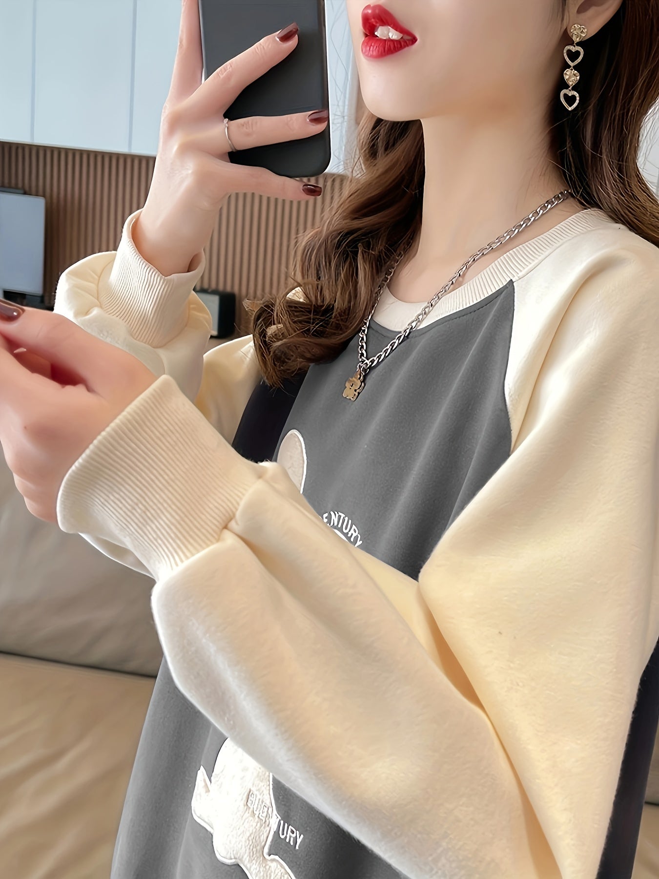Sixsr Patched Rabbit Sweatshirt, Casual Raglan Neck Long Sleeve Sweatshirt, Women's Clothing