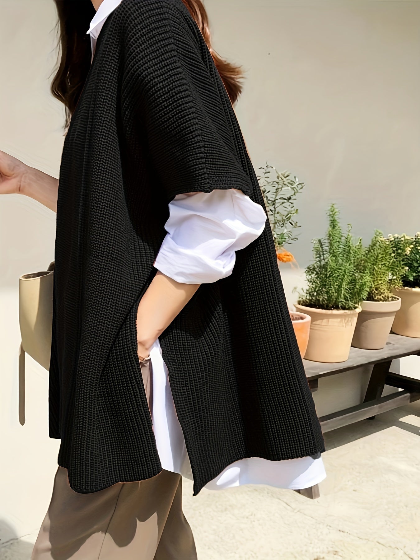 Sixsr Plus Size Casual Knit Top, Women's Plus Solid Short Sleeve Round Neck Split Hem Loose Knit Top