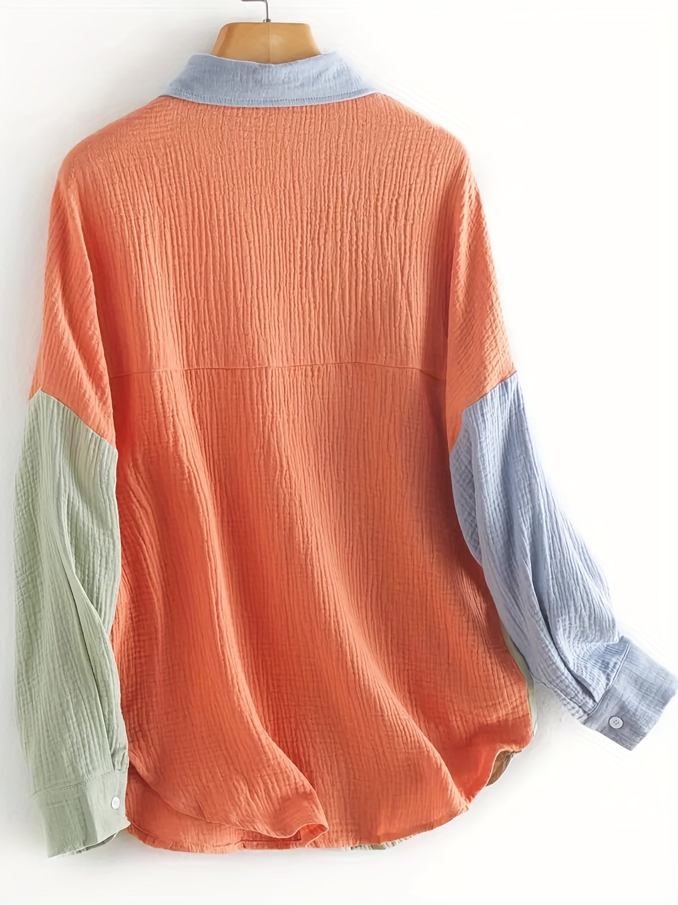 Sixsr Plus Size Casual Blouse, Women's Plus Colorblock Cinkle Butoon Up Long Sleeve Turn Down Collar Blouse