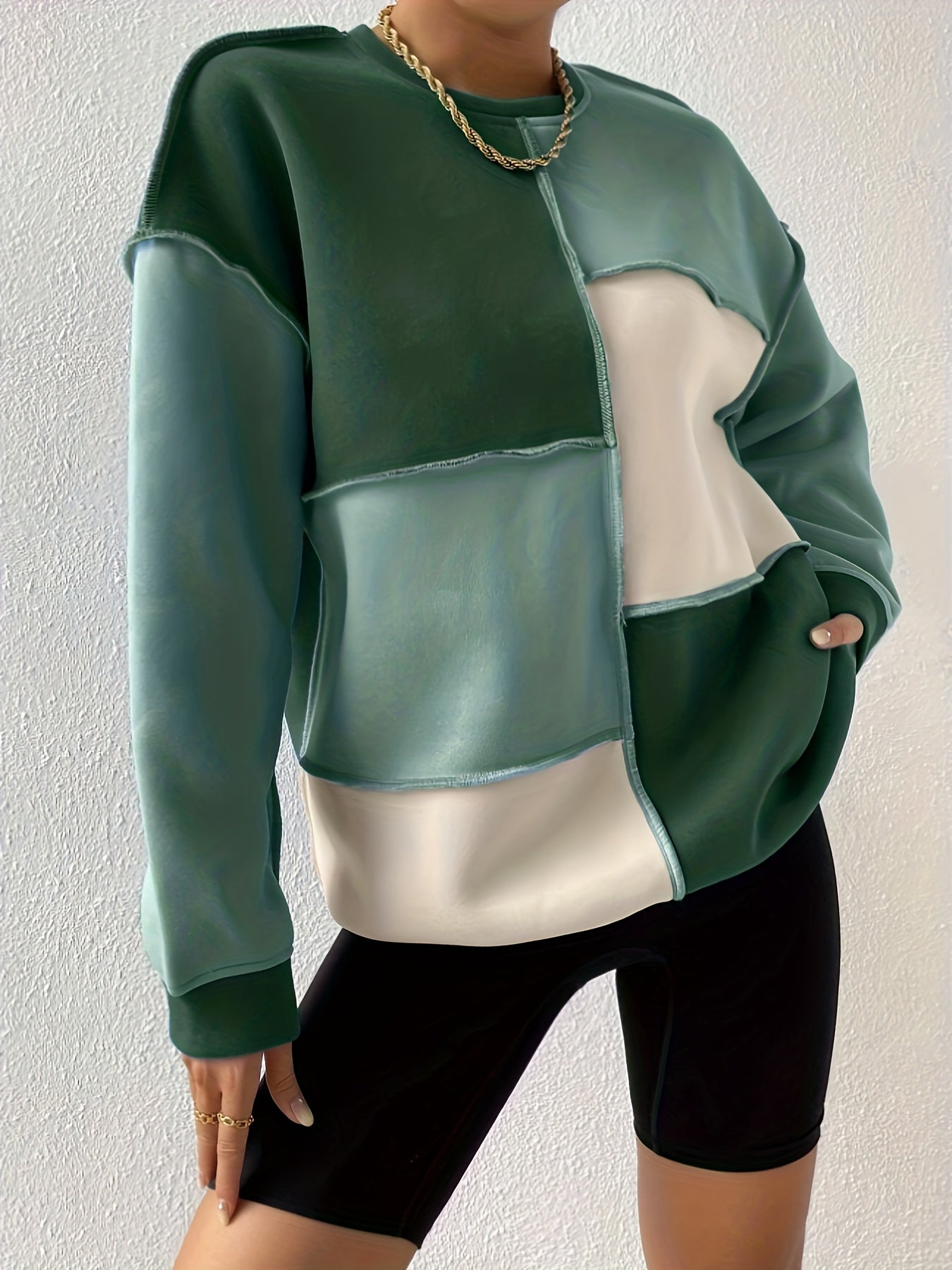 Sixsr Plus Size Casual Sweatshirt, Women's Plus Colorblock Long Sleeve Round Neck Sweatshirt