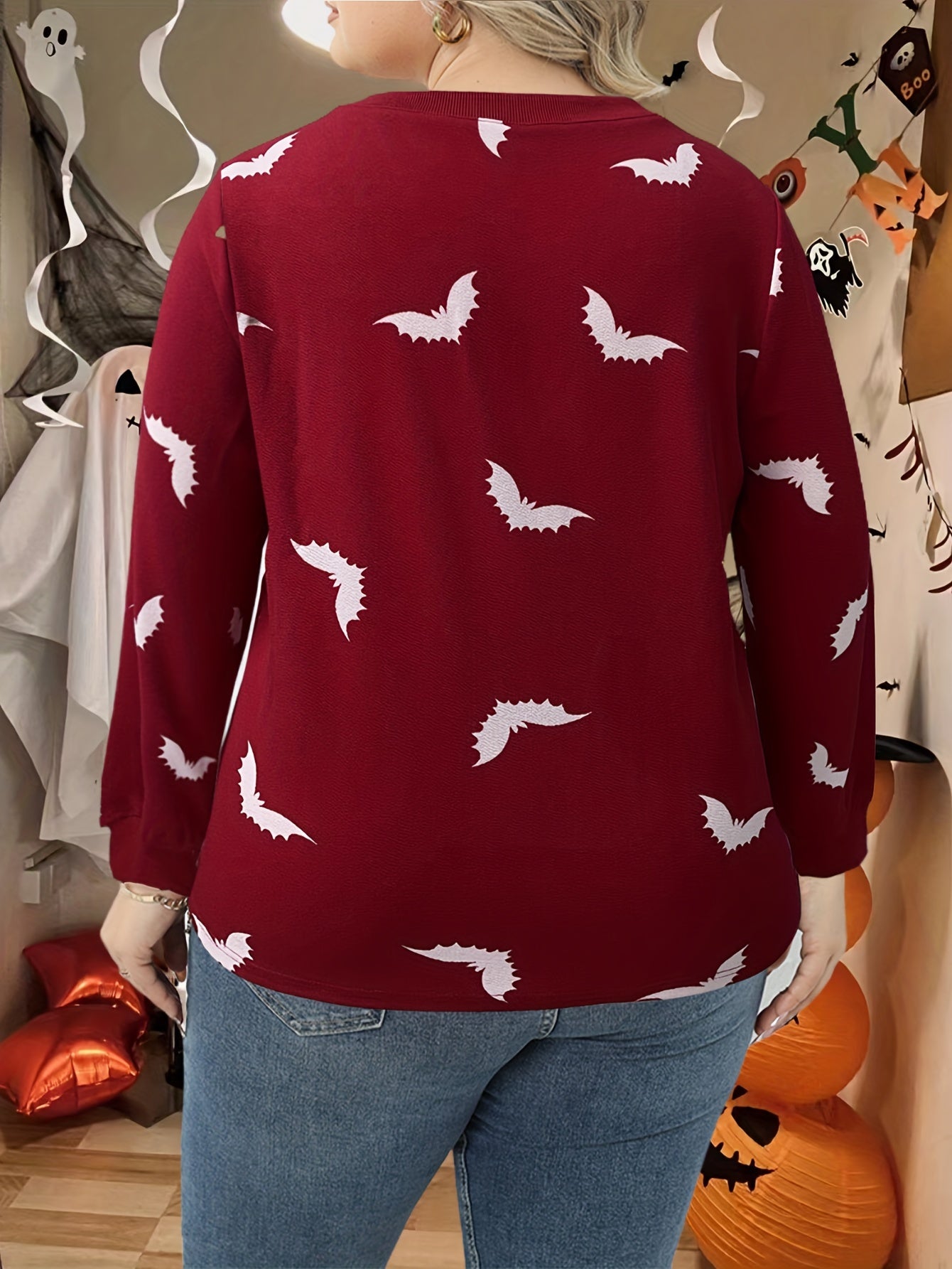 Sixsr Plus Size Halloween Casual Sweatshirt, Women's Plus Bat Print Long Sleeve Crew Neck Slight Stretch Pullover Top