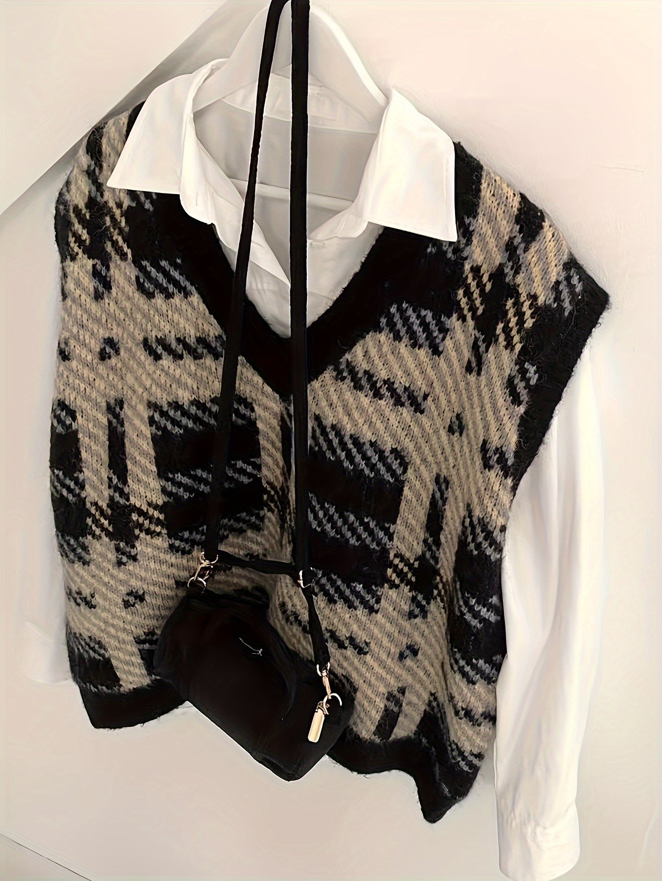 Sixsr Plaid Pattern V Neck Knit Vest, Vintage Long Sleeve Loose Sweater Vest, Women's Clothing