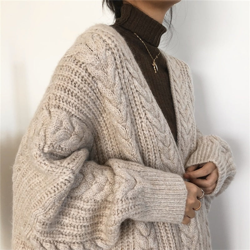 New Women's Sweaters Autumn Winter Fashionable Bat Sleeve Cardigans Warm Wild Knitwear Tops
