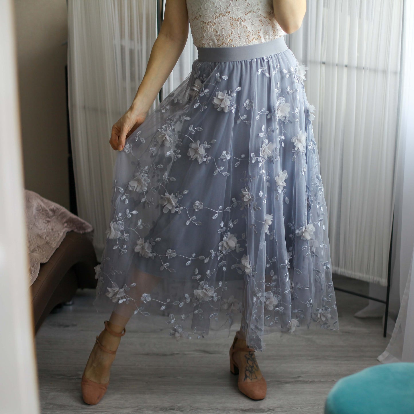 sixsr Luxury Woman Skirts Korean style Fashion Elastic Waist Appliques Embroidery Floral Mesh Skirt Long Gauze Ball Gown Skirt