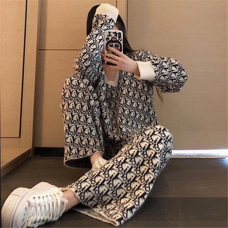 Sixsr New Fall Female Knitwear Long Sleeve 2 Piece Sets Letter Spliced Suit V-Neck Sweater Pullover Tracksuit Wide Leg Pants Sweatsuit