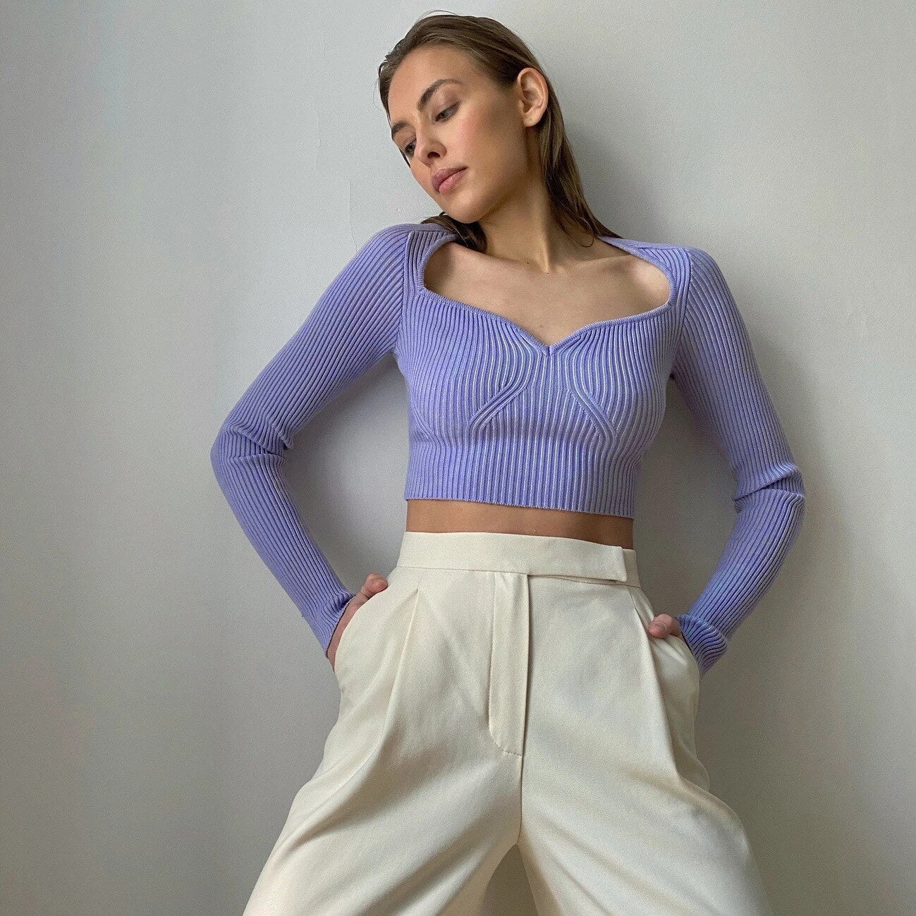 Sixsr Fashion Trends European and American Fashion Autumn New Women's Solid Color Long-sleeved Slim Top Feminine Peach Heart V-neck Woolen Sweater