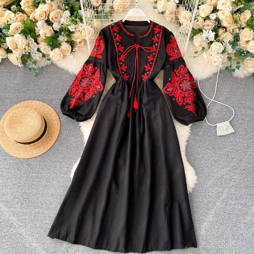Sixsr Women Autumn Dresses Bohemian Embroidered Flower O-Neck Lantern Sleeve High Waist Pleated Dress All-match Female Vestidos GK393
