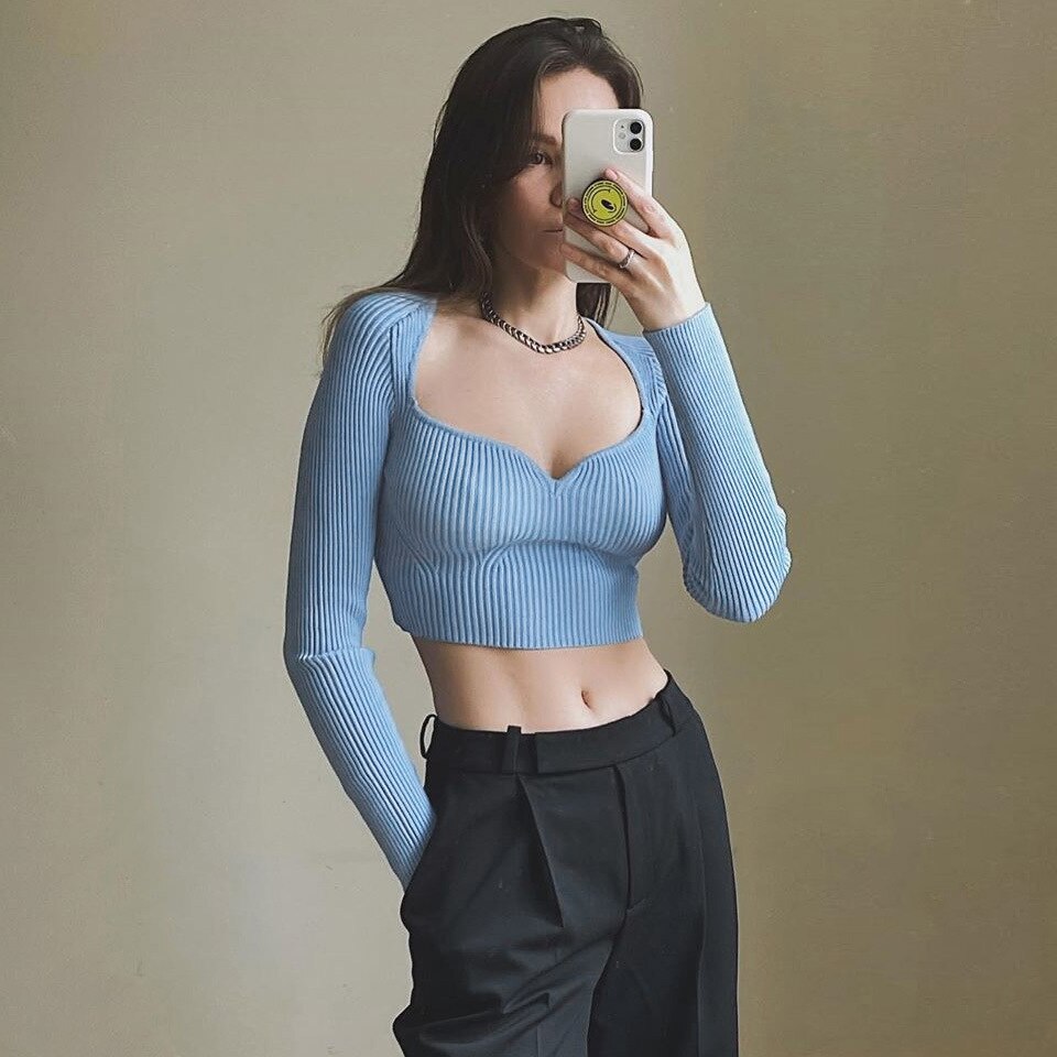 Sixsr Fashion Trends European and American Fashion Autumn New Women's Solid Color Long-sleeved Slim Top Feminine Peach Heart V-neck Woolen Sweater