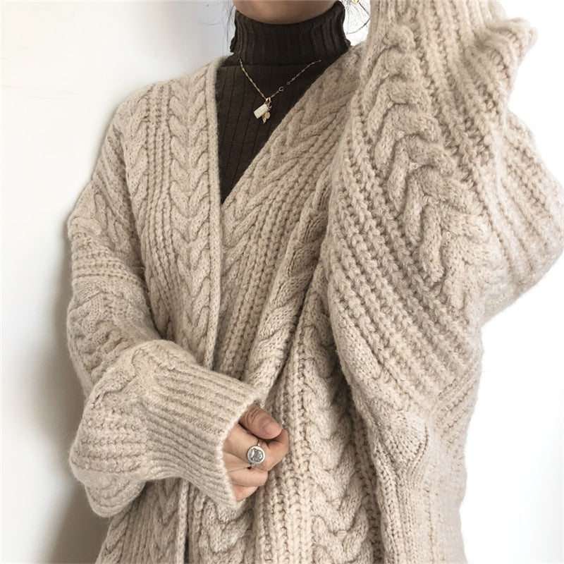 New Women's Sweaters Autumn Winter Fashionable Bat Sleeve Cardigans Warm Wild Knitwear Tops