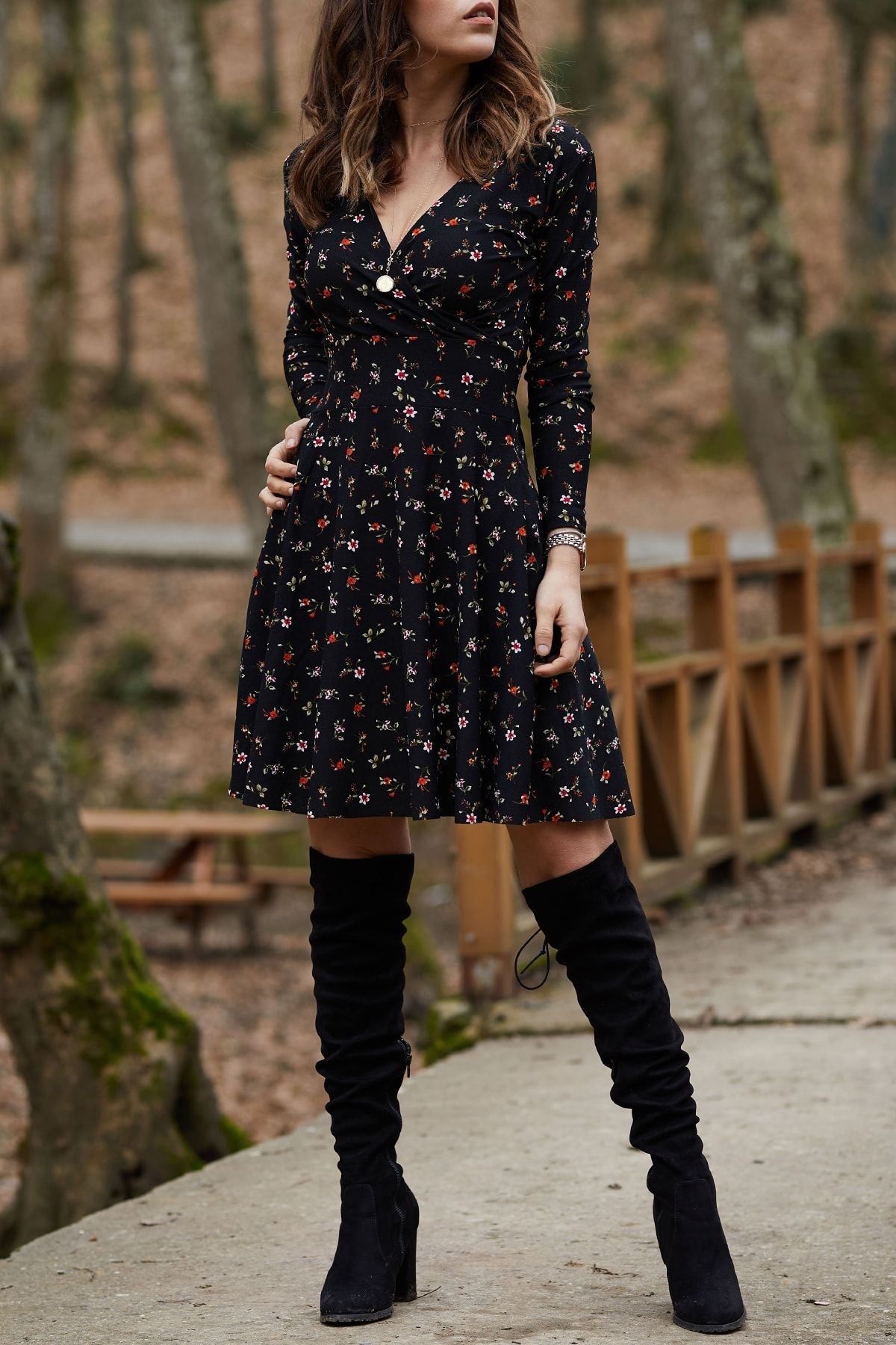 Sixsr Spring Summer Long Sleeve V Neck Flowers Print Boho Dress Women Elegant Vintage Floral Printed Casual Green A-line Swing Dress
