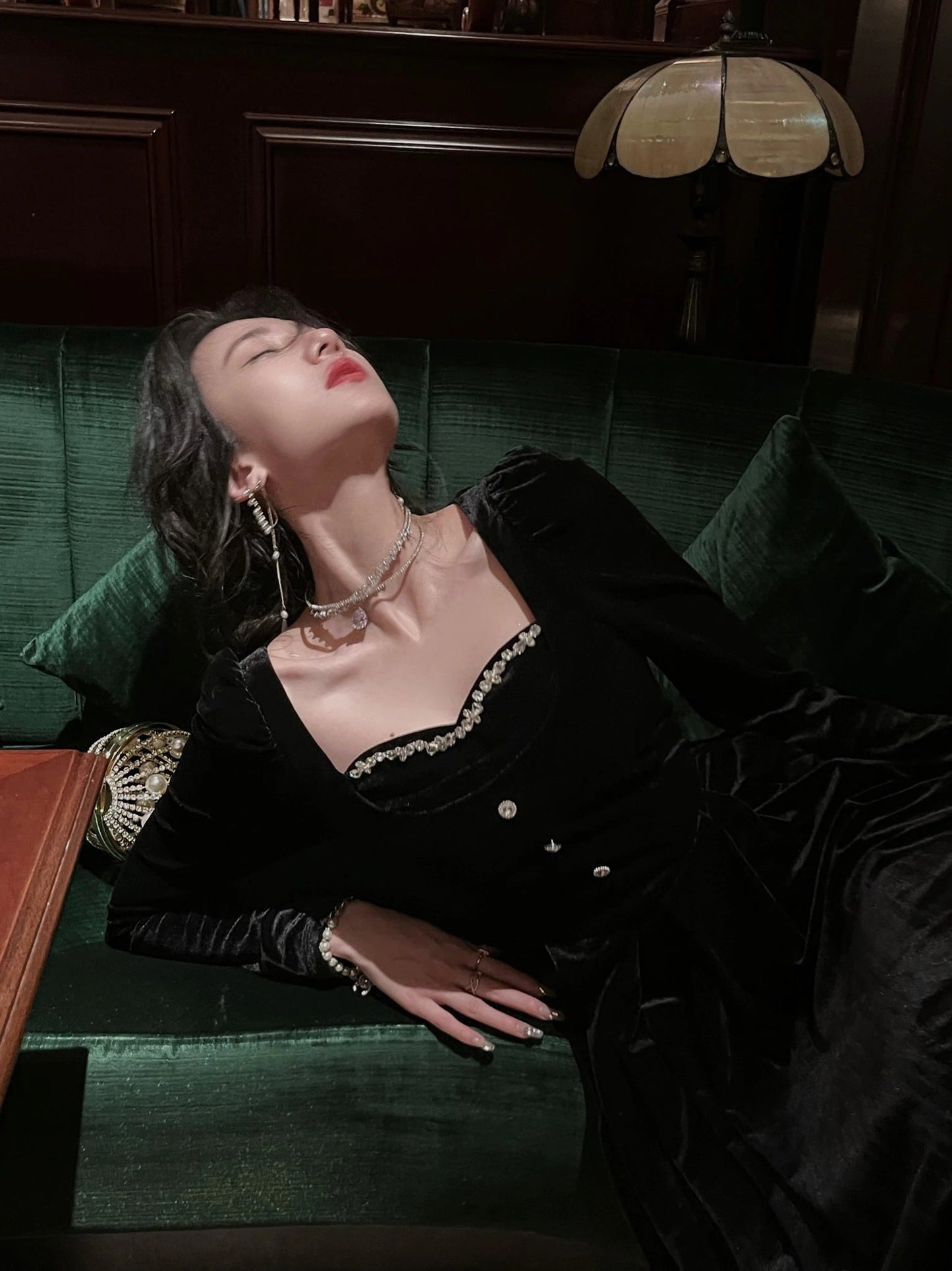 Summer New Elegant Spaghetti Strap Velvet Vintage Black Dress Women Sexy Prom Evening Party Fashion Clothing