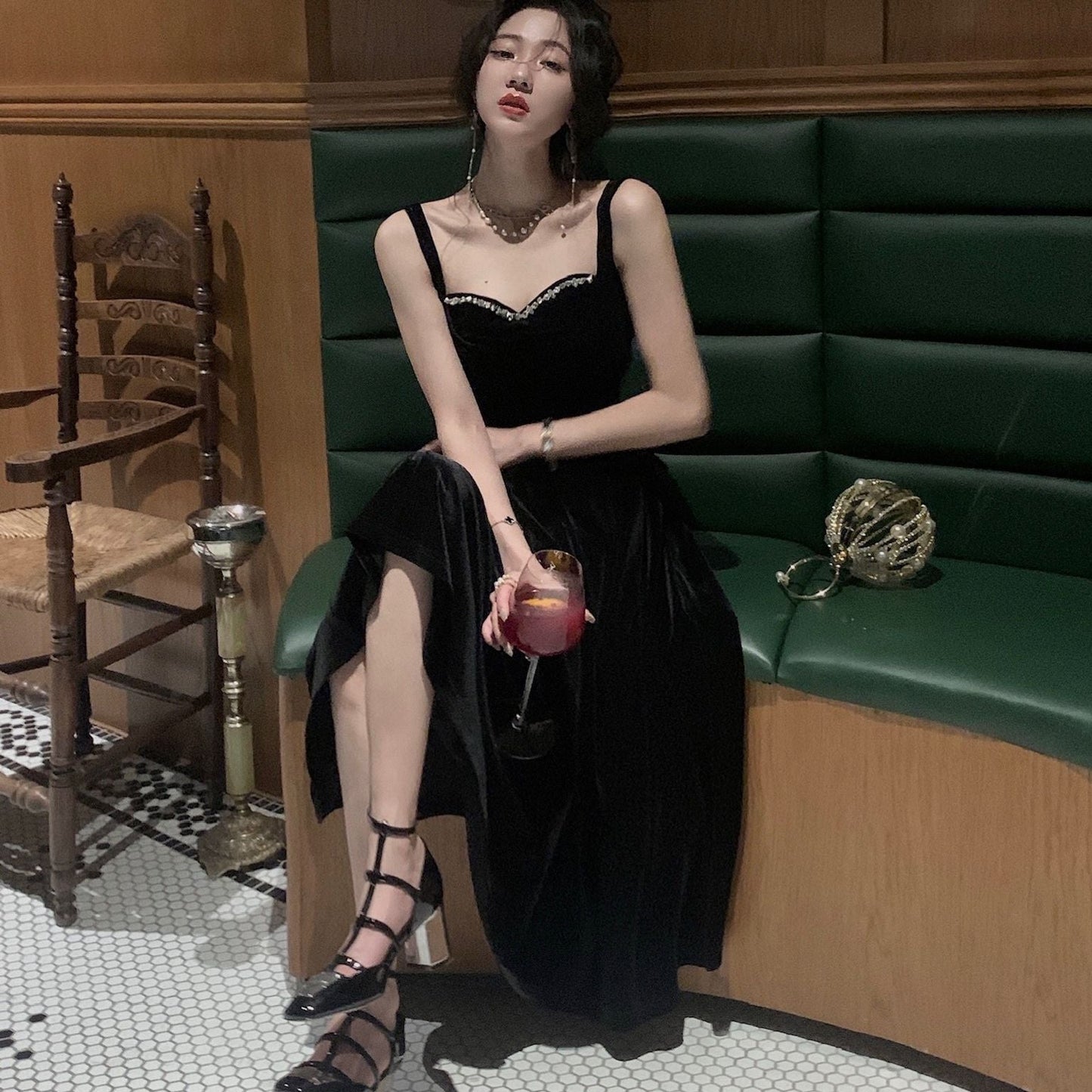 Summer New Elegant Spaghetti Strap Velvet Vintage Black Dress Women Sexy Prom Evening Party Fashion Clothing