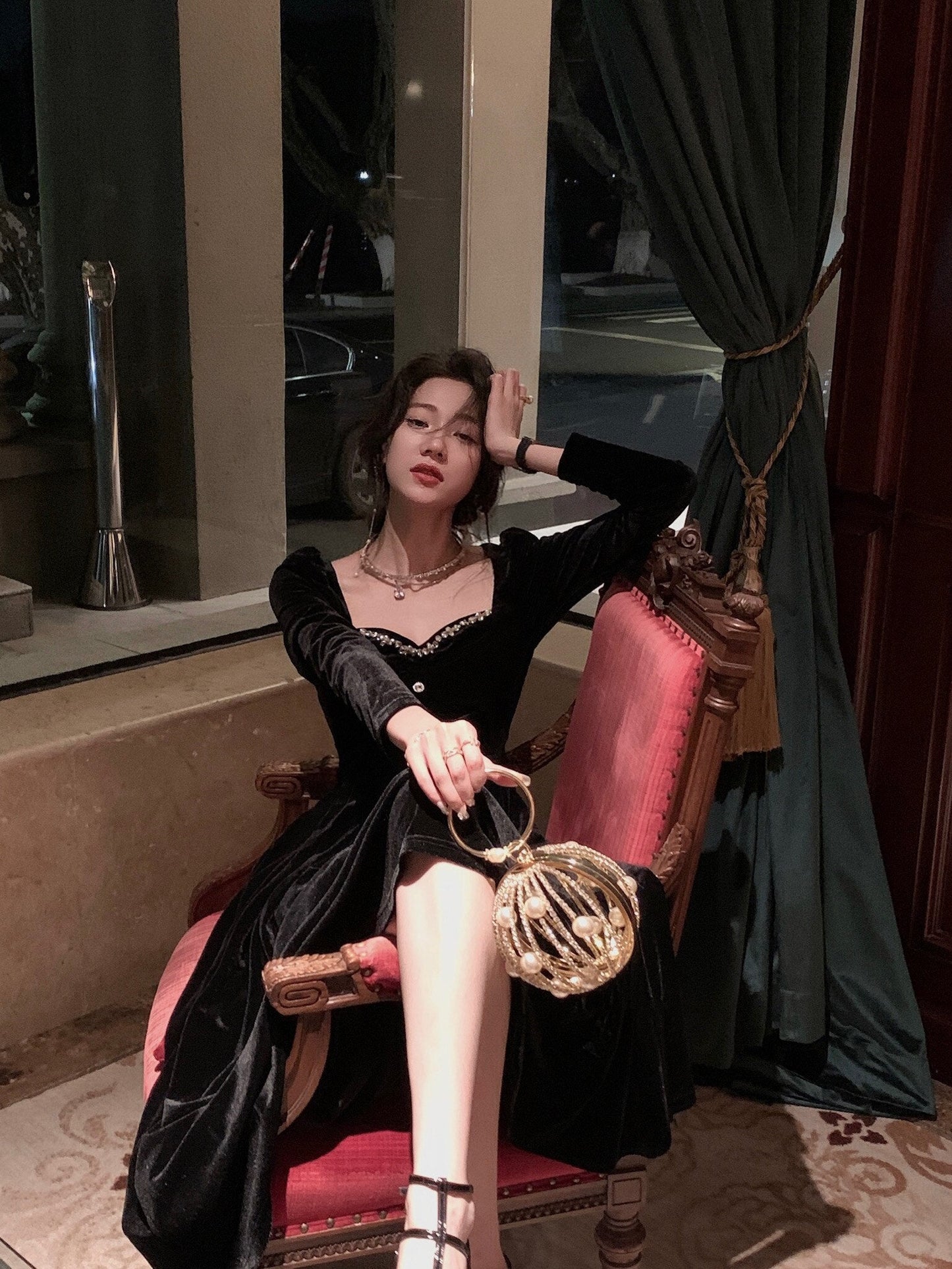 Summer New Elegant Spaghetti Strap Velvet Vintage Black Dress Women Sexy Prom Evening Party Fashion Clothing