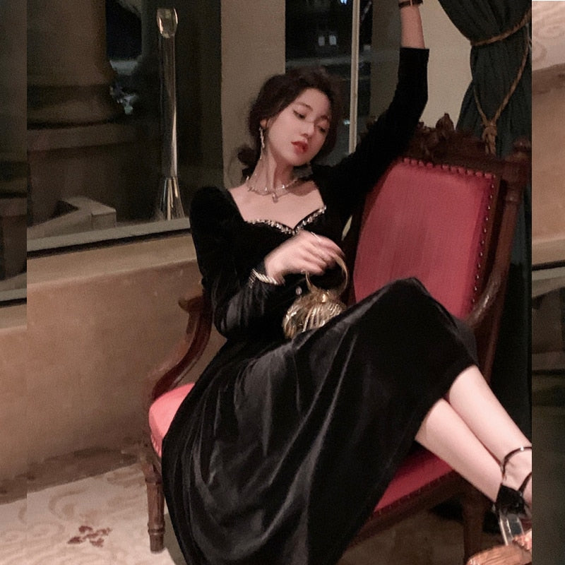 Summer New Elegant Spaghetti Strap Velvet Vintage Black Dress Women Sexy Prom Evening Party Fashion Clothing