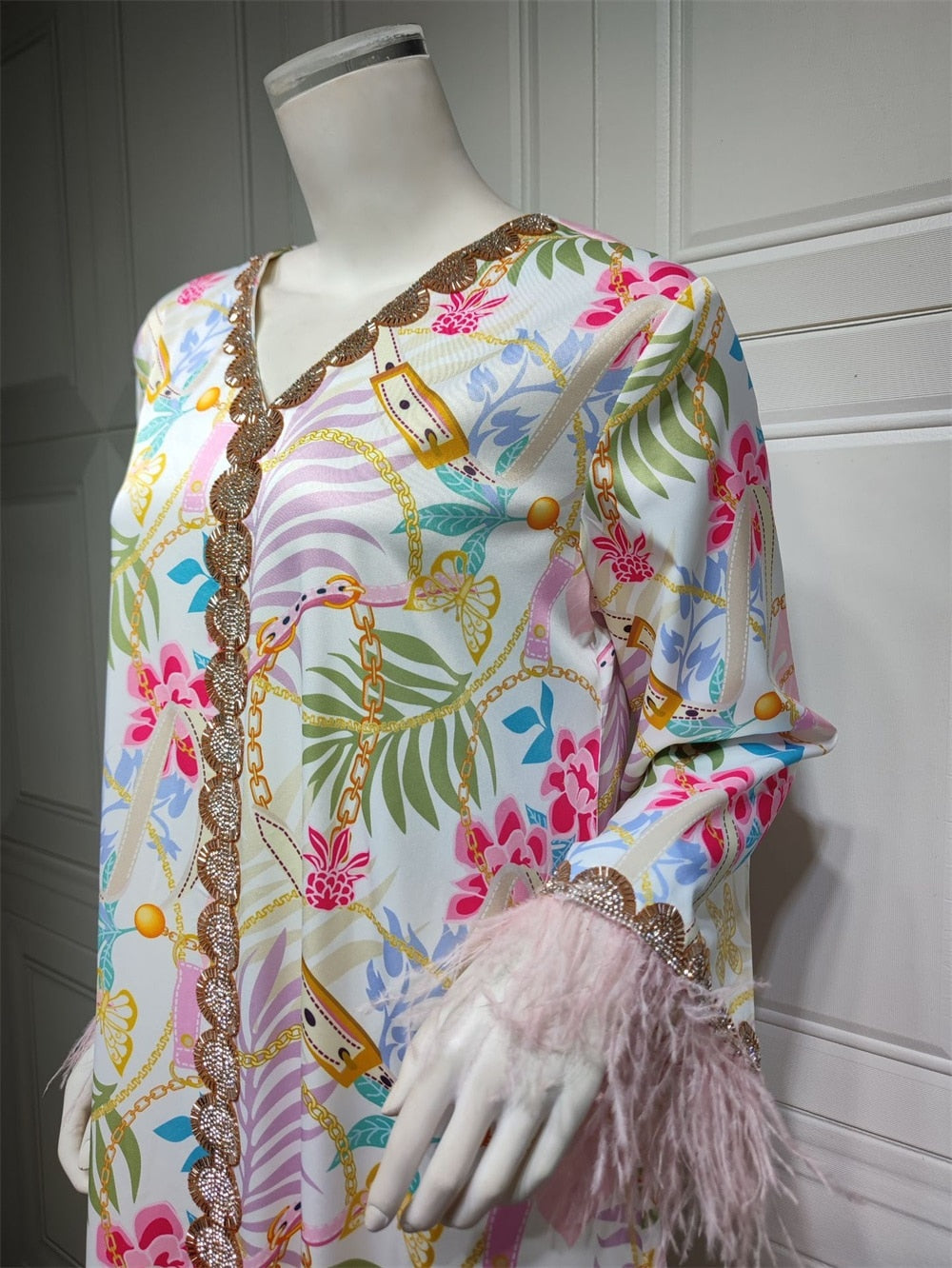 Muslim Woman Dress Moroccan Jalabiya Dubai Rhinestones Beaded V Neck Long Sleeve Feather Patchwork Print Gulf Abayas