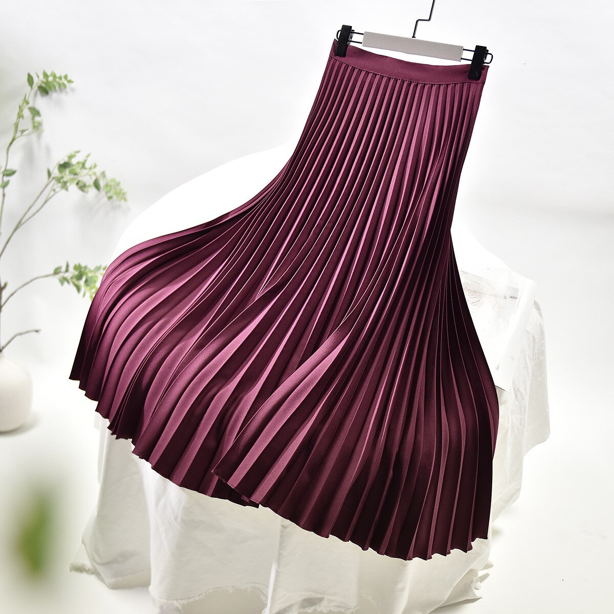 sixsr Brand Designer Women Spring Autumn Elegant Chic Solid Pleated Skirt High Waist Luxury Fashion With Elastic Female C-035