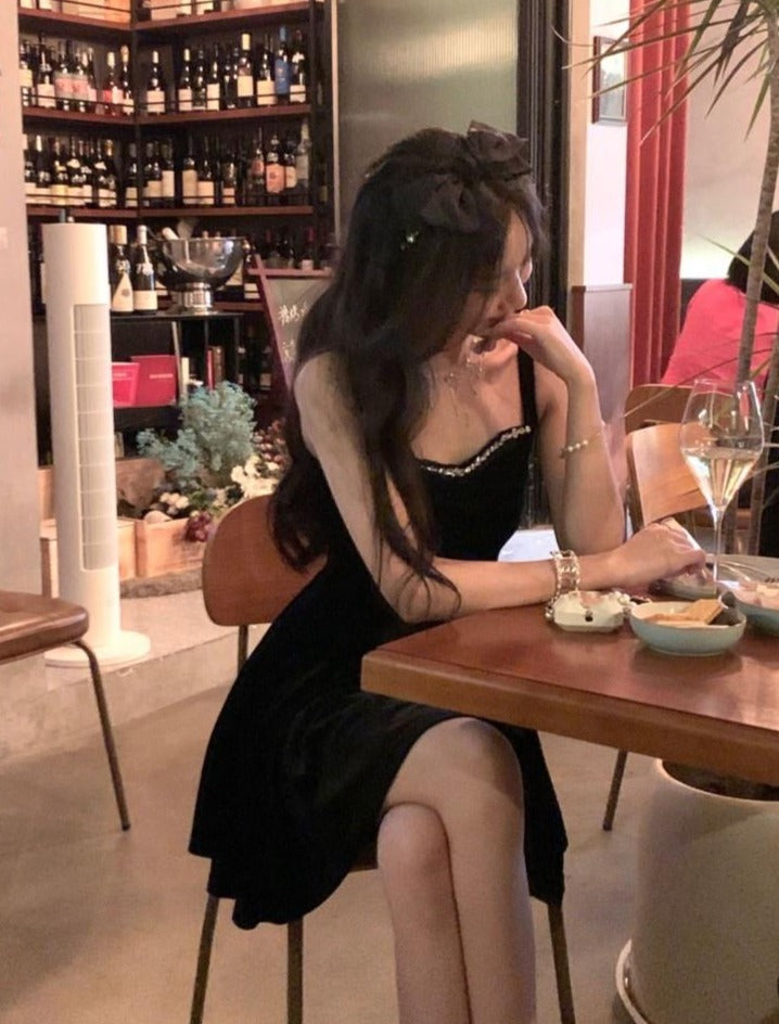 Summer New Elegant Spaghetti Strap Velvet Vintage Black Dress Women Sexy Prom Evening Party Fashion Clothing