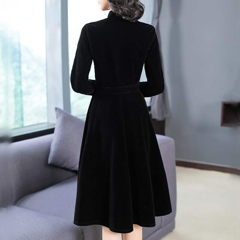 New Autumn And Winter Women European And American Hepburn Style Dress Black Thin Retro Velvet Collar