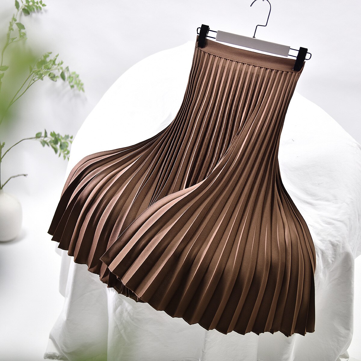 sixsr Brand Designer Women Spring Autumn Elegant Chic Solid Pleated Skirt High Waist Luxury Fashion With Elastic Female C-035