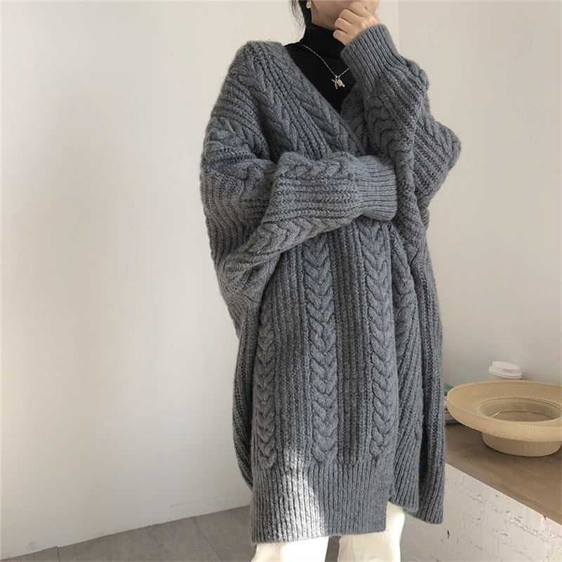 New Women's Sweaters Autumn Winter Fashionable Bat Sleeve Cardigans Warm Wild Knitwear Tops