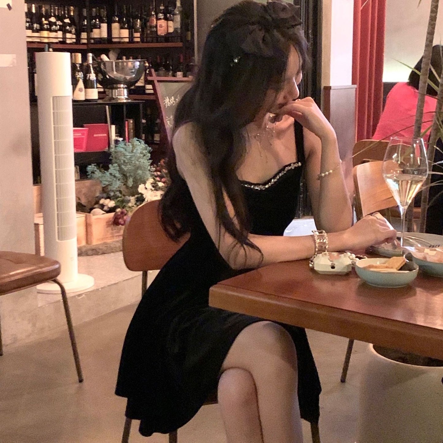 Summer New Elegant Spaghetti Strap Velvet Vintage Black Dress Women Sexy Prom Evening Party Fashion Clothing