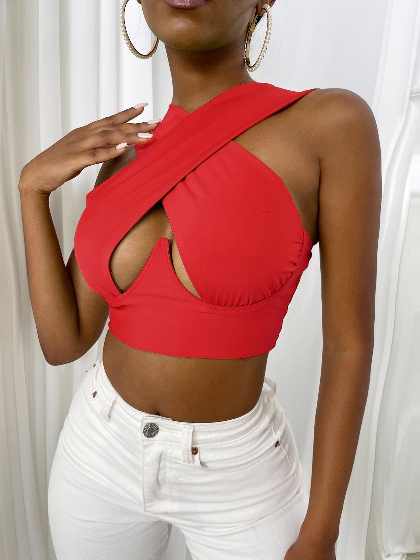 sixsr Women's Criss Cross Tank Tops Sexy Sleeveless Solid Color Cutout Front Crop Tops Party Club Streetwear Summer Lady Bustier Tops