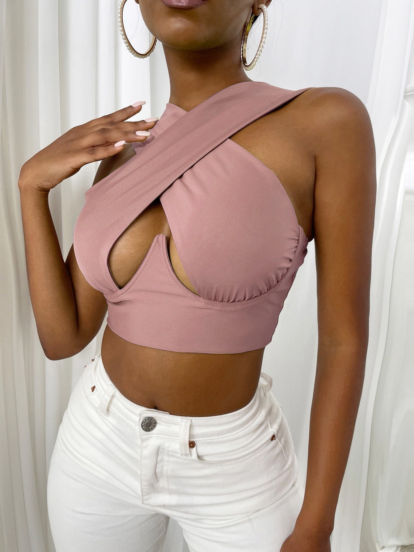 sixsr Women's Criss Cross Tank Tops Sexy Sleeveless Solid Color Cutout Front Crop Tops Party Club Streetwear Summer Lady Bustier Tops