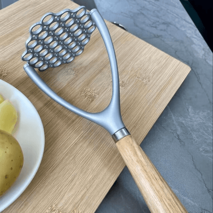 1pc, Stainless Steel Potato Masher With Non-Slip Handle - Manual Fruit And Vegetable Crusher And Ricer - Kitchen Gadget For Easy And Smooth Mashing For Restaurant