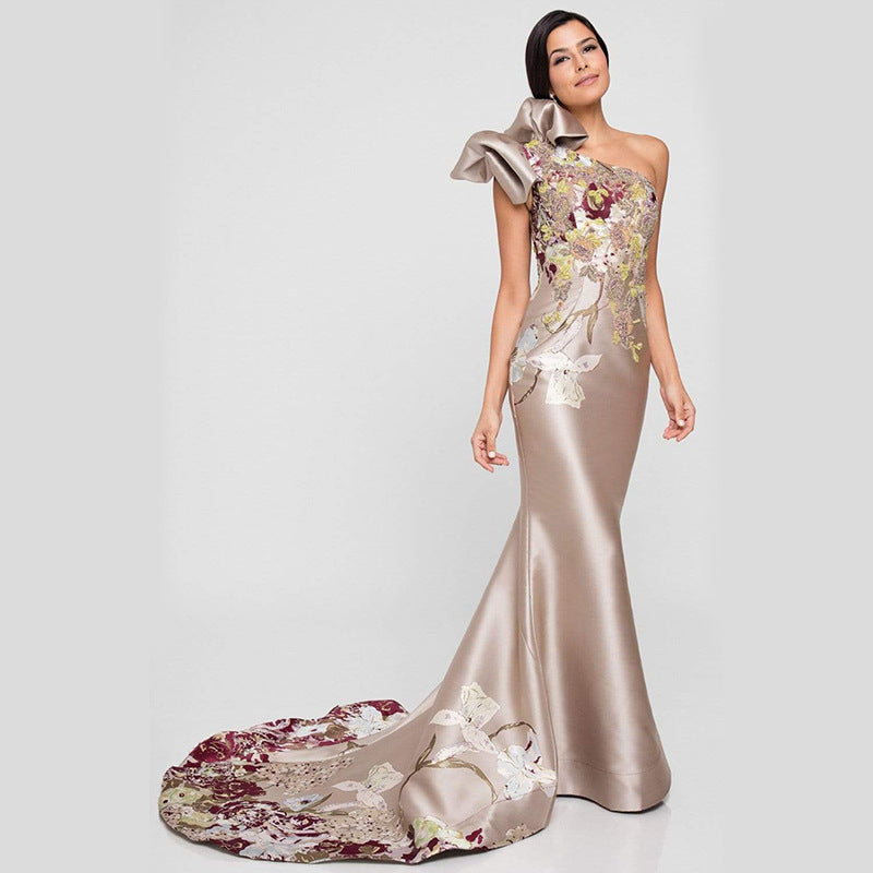 new dress   women's clothing banquet femininity annual meeting embroidered flower dress long dress