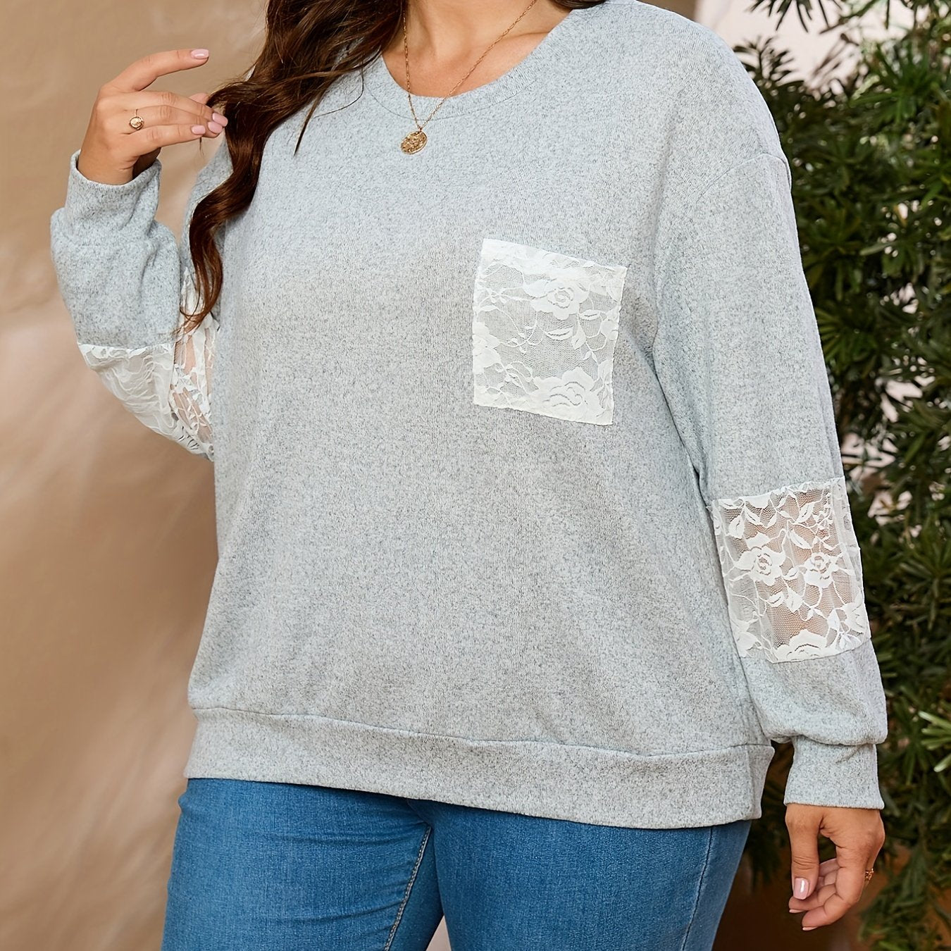 Sixsr Plus Size Casual Sweatshirt, Women's Plus Contrast Lace Long Sleeve Round Neck Slight Stretch Sweatshirt