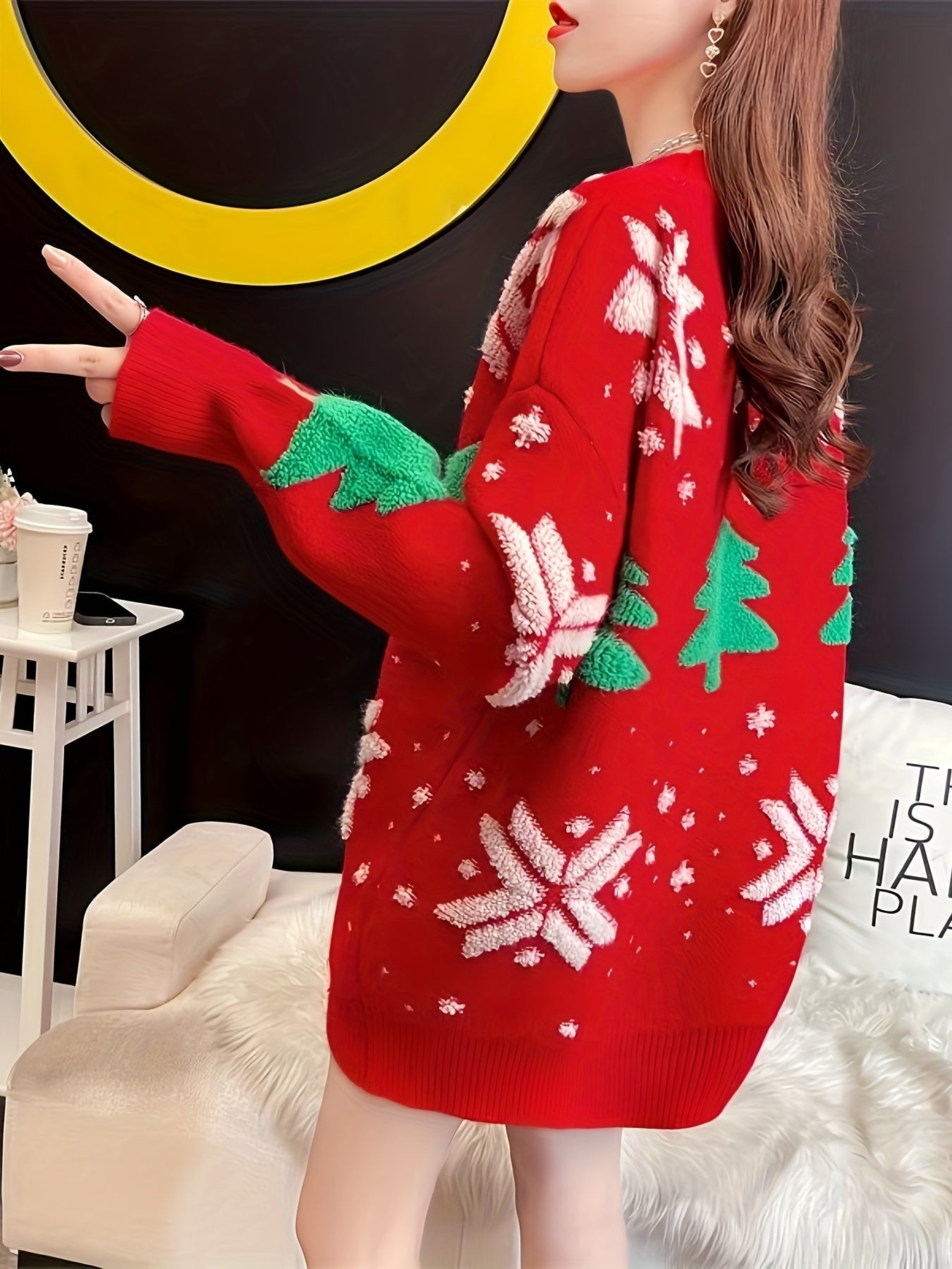 1pc Vintage Style Christmas Embroidered Polyester Sweater for Women - Festive Plant Pattern, Casual Pullover, Round Neck, High Elasticity, Regular Length, Autumn/Winter Season