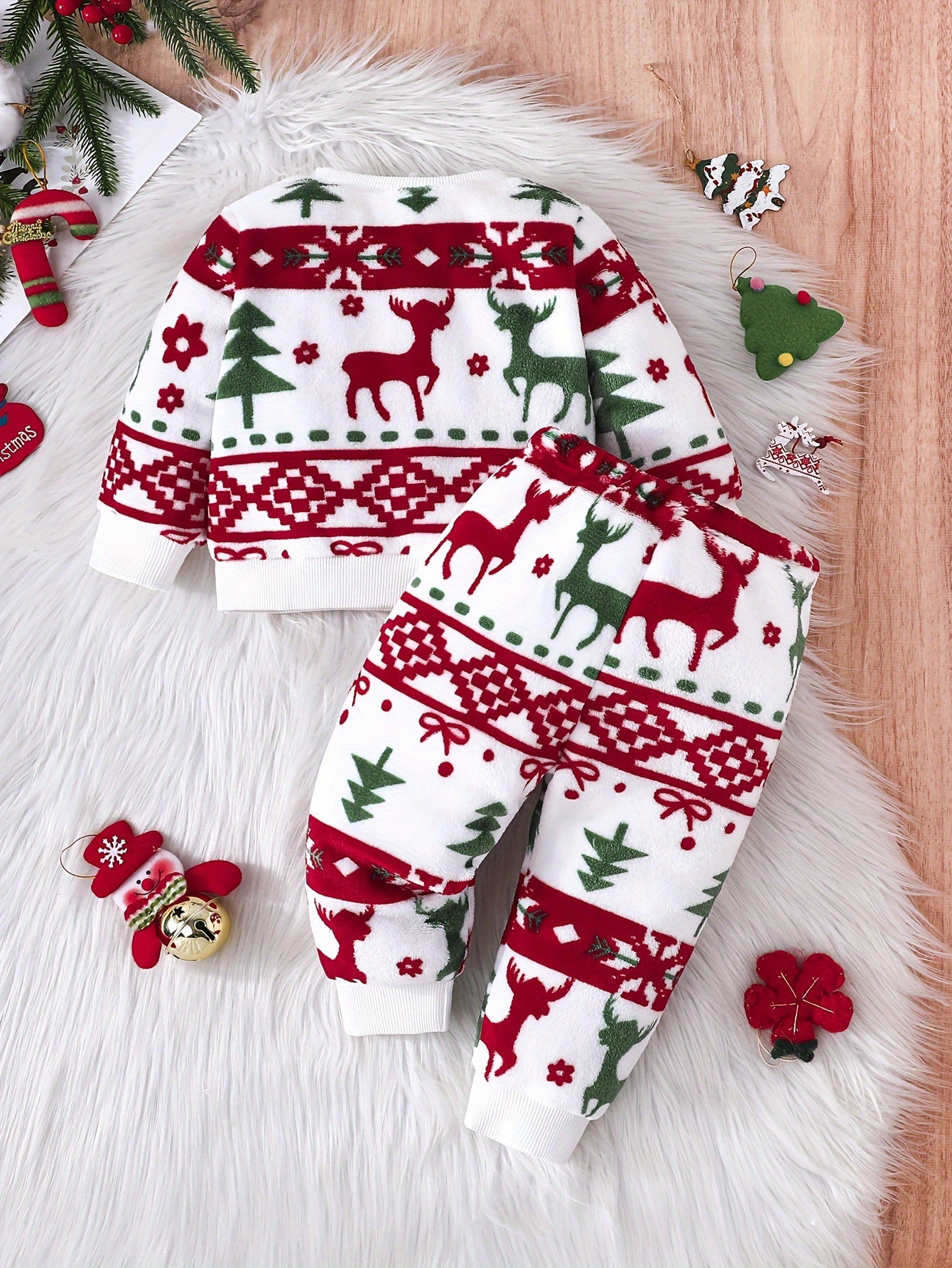 Soft Plush Newborn Boy's Comfy Christmas Reindeer Patterns Sweatshirt & Pants Co Ord Set for Fall and Winter