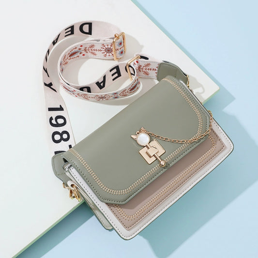 New Trendy Versatile Women's Bag Cream Small Square Bag Niche Design Fashion Temperament Hot Style Shoulder Bag