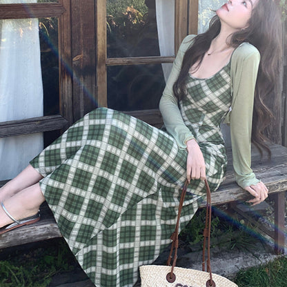 2025 Holiday  retro suspender dress cardigan women's seaside vacation beautiful slim plaid dress two-piece set