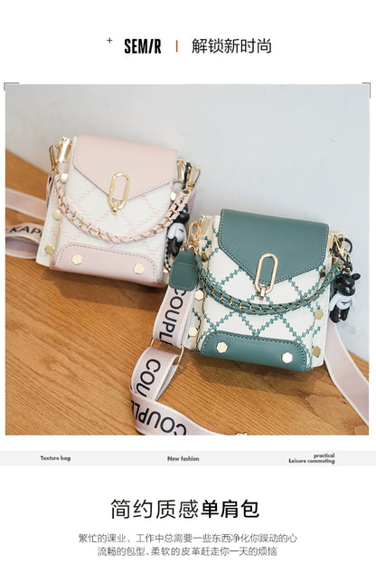 Mobile phone bag women  new trendy fashion lightweight walking bag mini versatile chain small bag for mobile phones