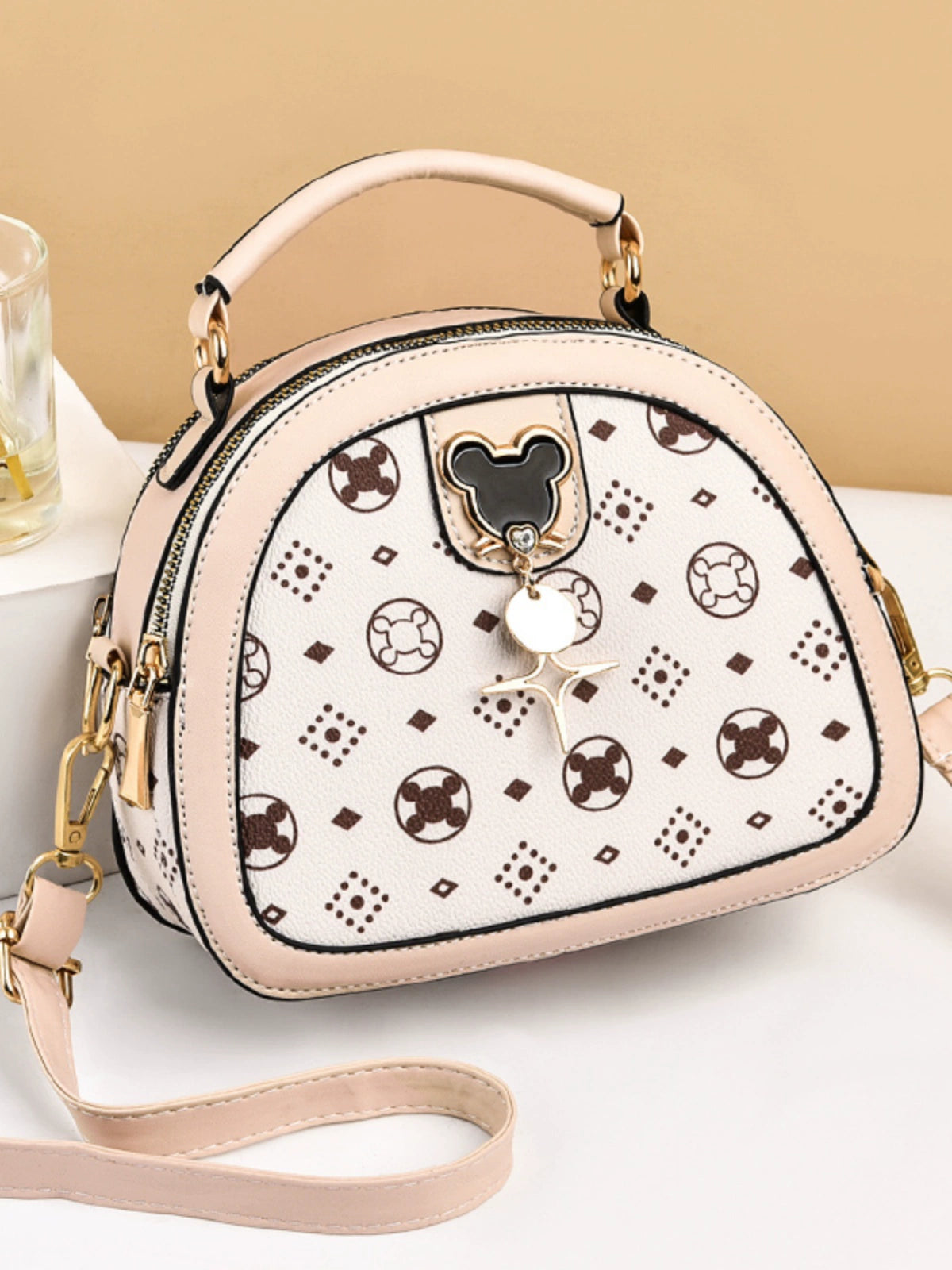 Women's bags  are popular small bags this year, women's new textured shoulder messenger bags, multi-layer embroidery thread versatile women's bags