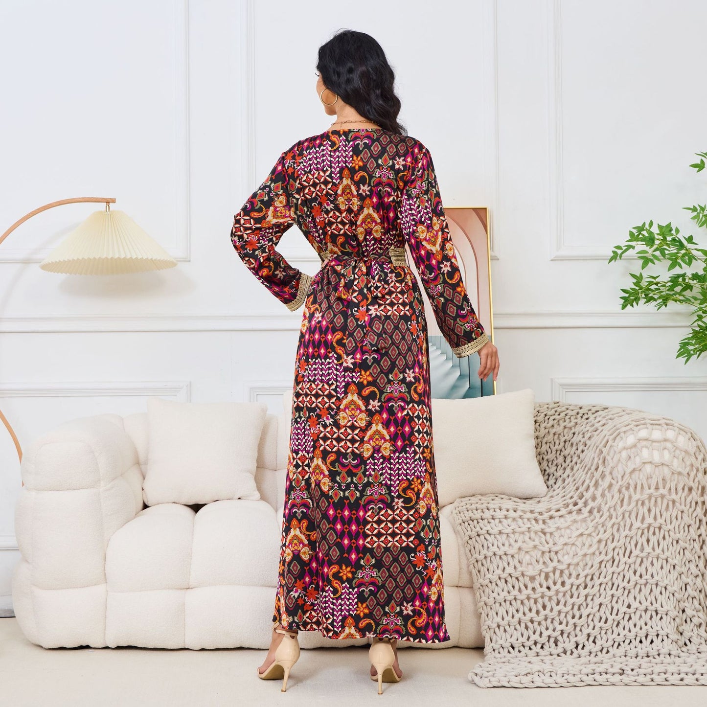 MT118 muslim Middle East women's Arab clothing, new V-neck printing long-sleeved  Popular trade dress