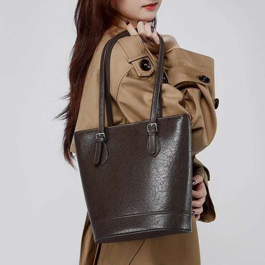 popular New Autumn and Winter Retro Bucket Bag Female Sen Moe Tide Shoulder Underarm Bag Feeling Niche Large Capacity Commuter Bag