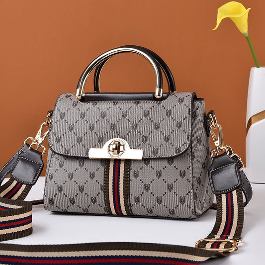Women's bag  new big-name women's bag fashion and high sense women's crossbody shoulder bag Popular style small bag handbag